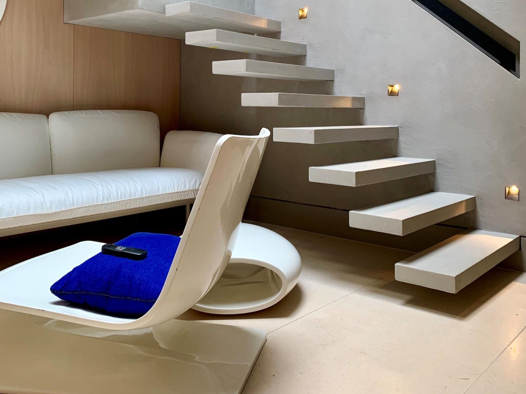 Microcement Trappen: Luxe en Functionaliteit in Harmonie