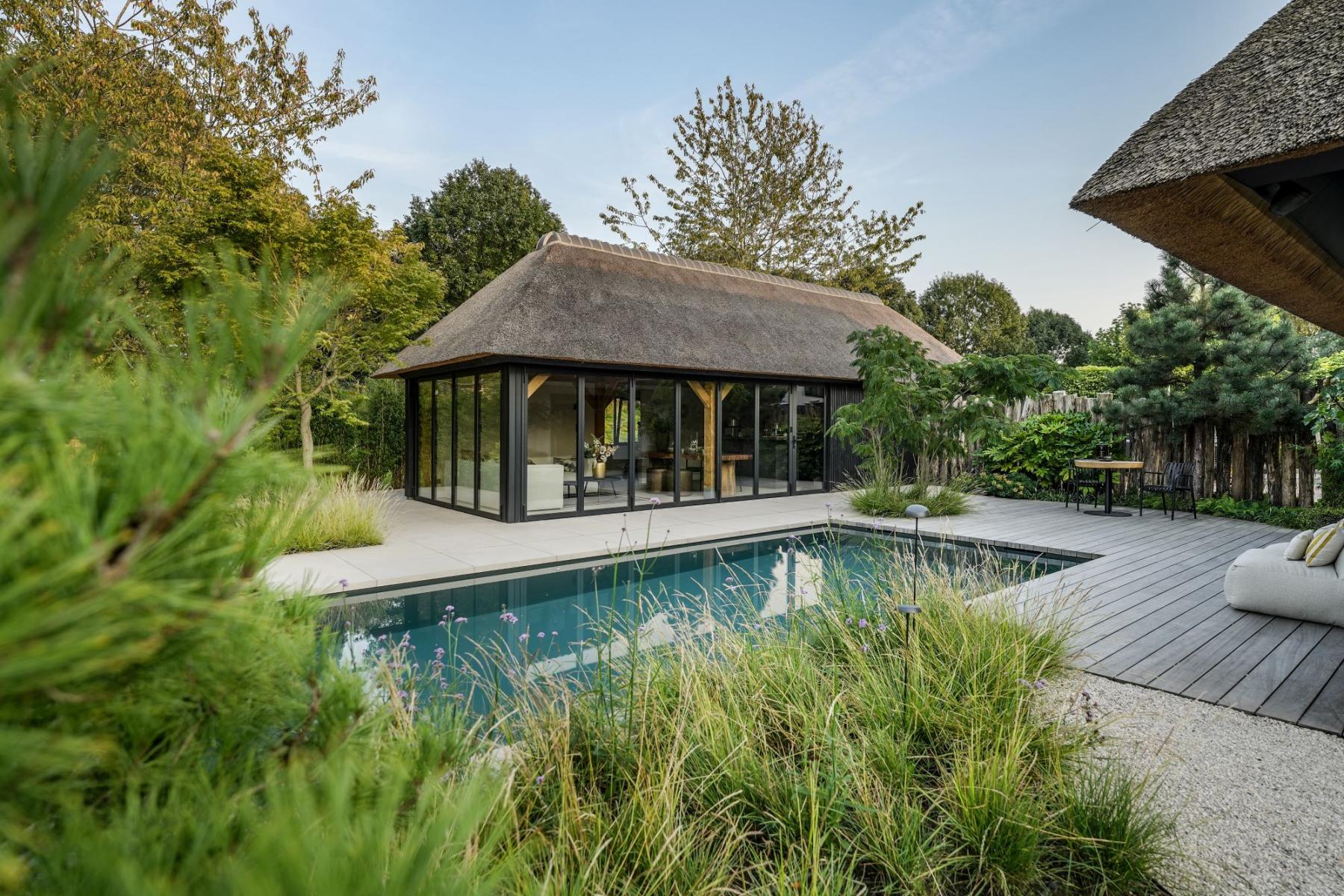 Een poolhouse waar ik persoonlijk bijzonder trots op ben