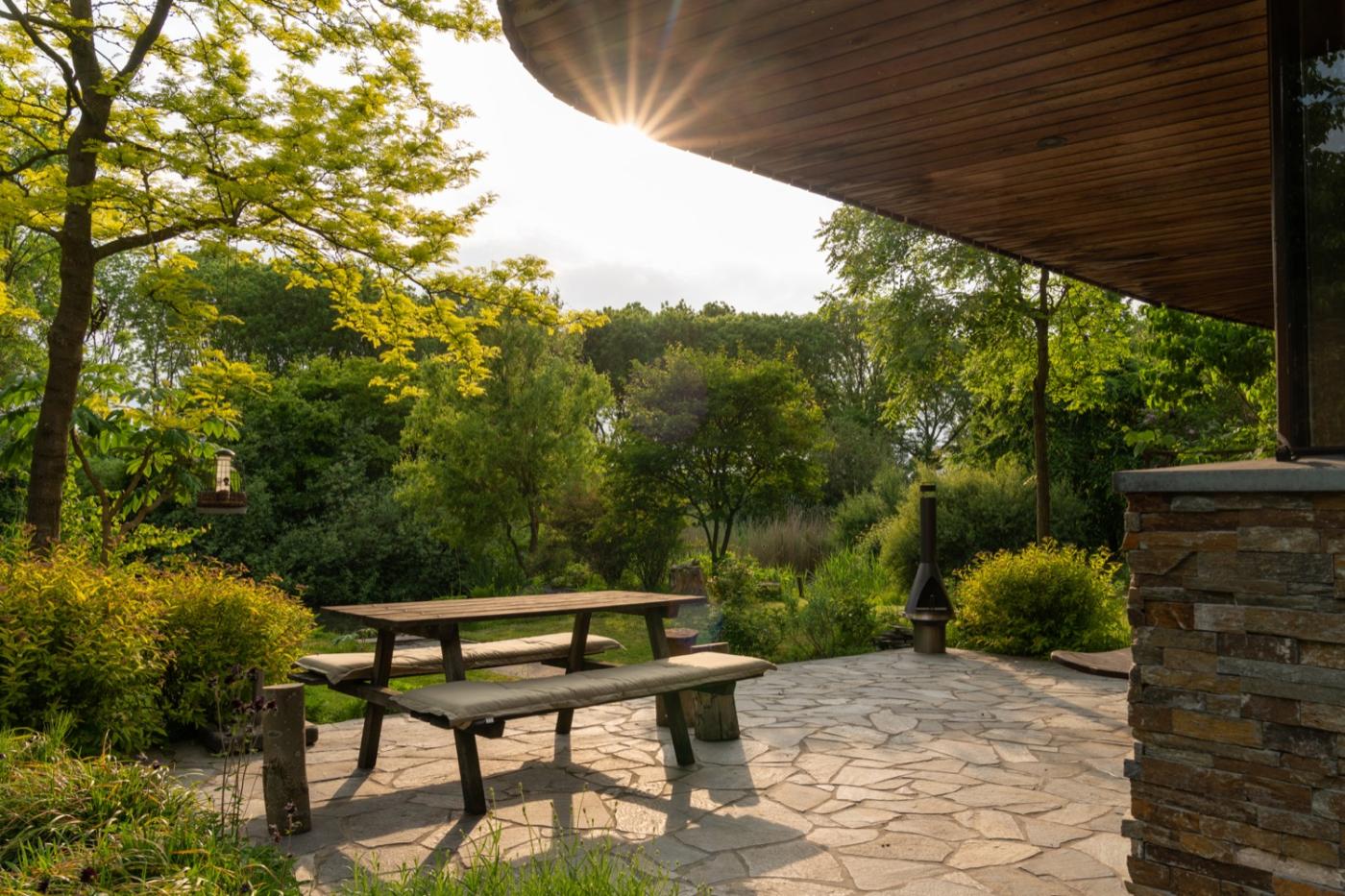 terras met natuursteen