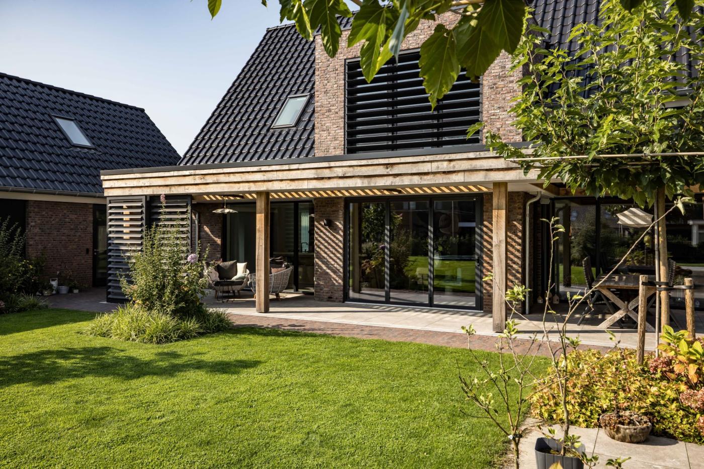 villa met luxe zonwering