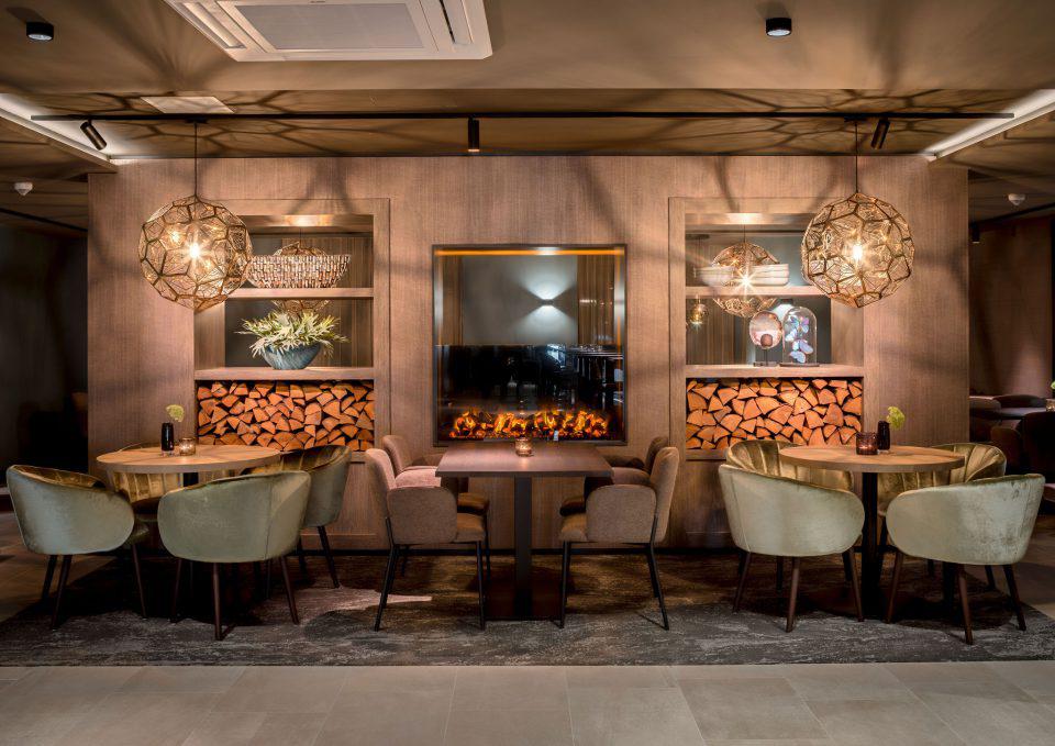 maatwerk interieur restaurant met haard