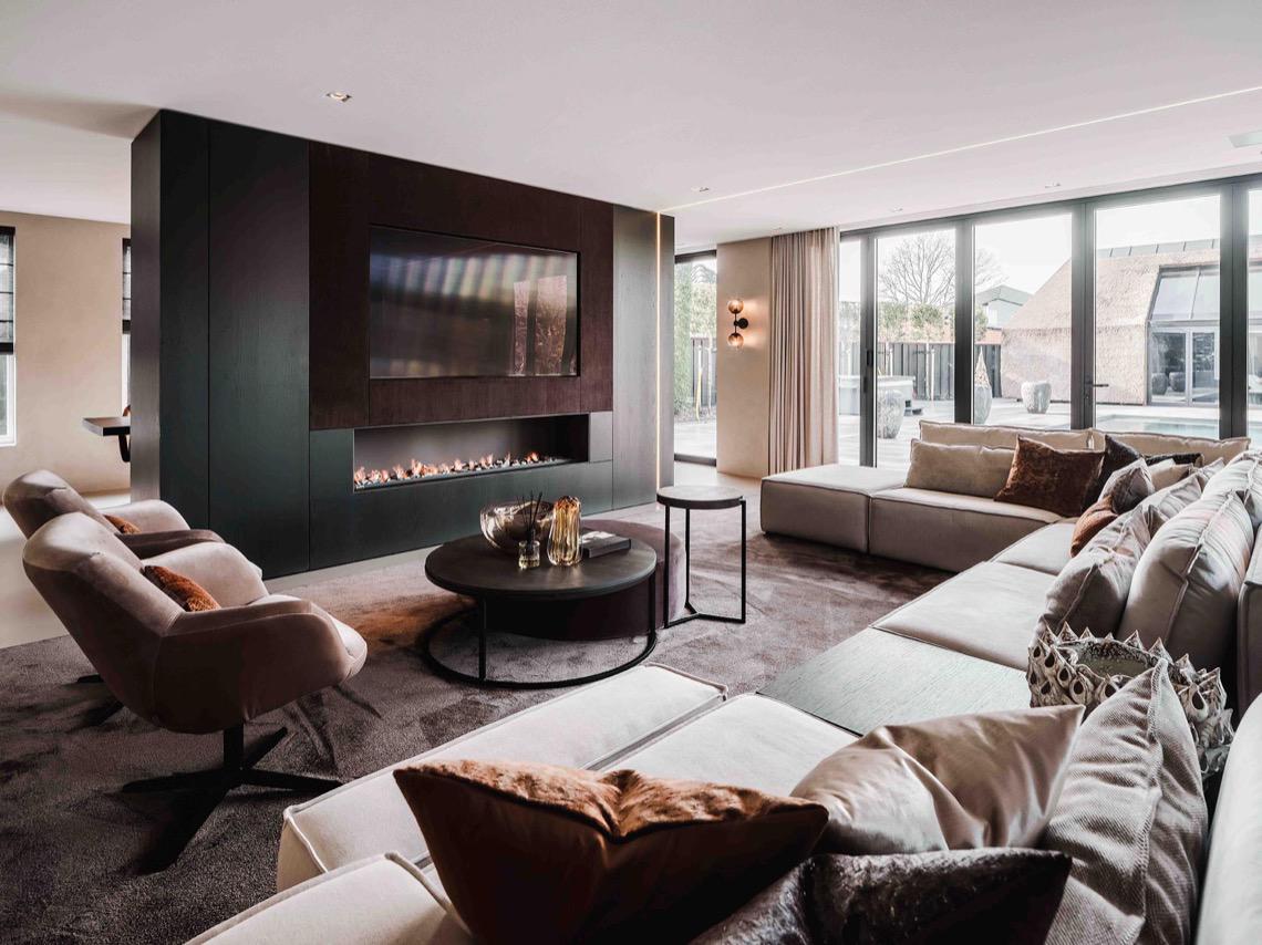 luxe woonkamer interieur met raam