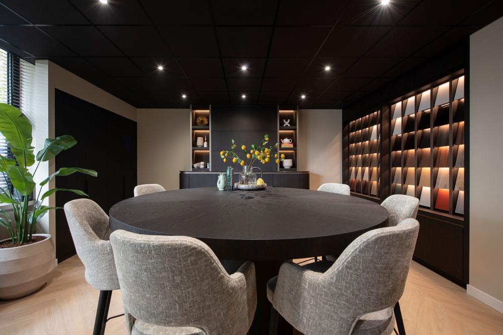 Luxe interieur showroom Studio Fien