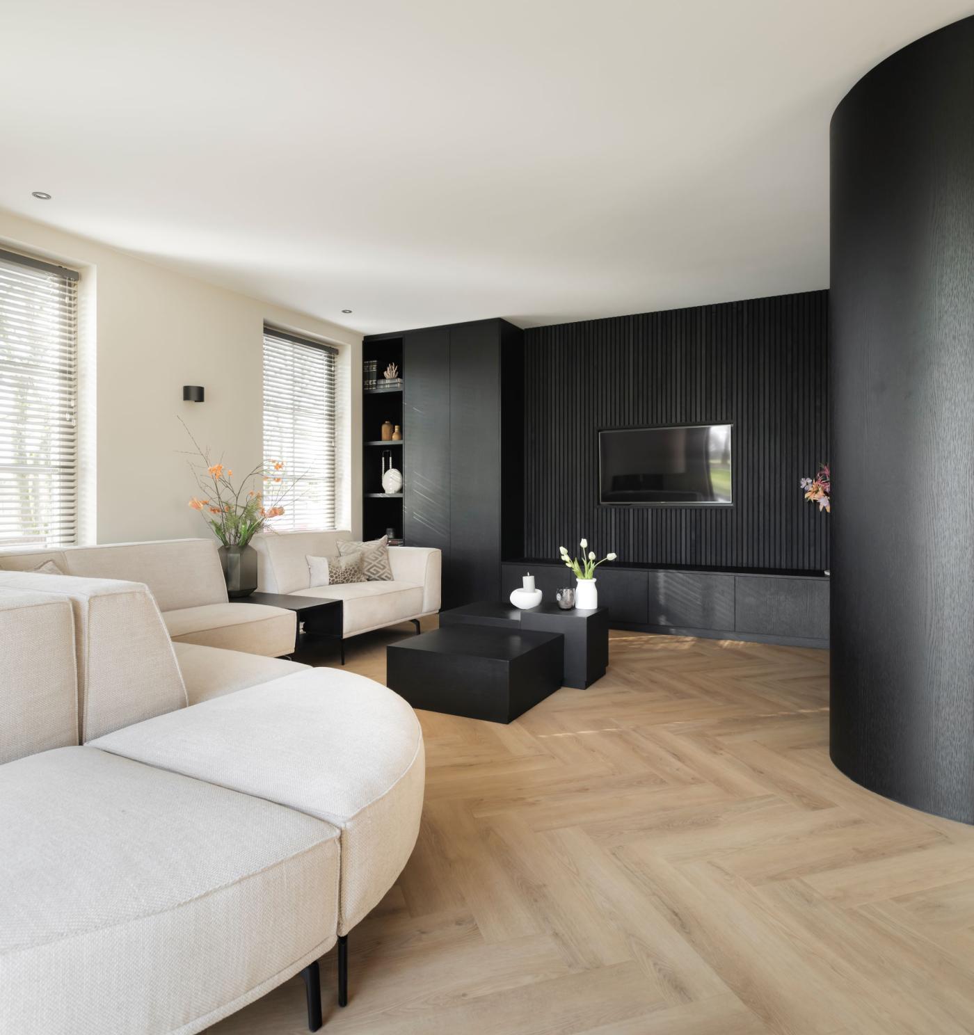 luxe interieur met maatwerk kast