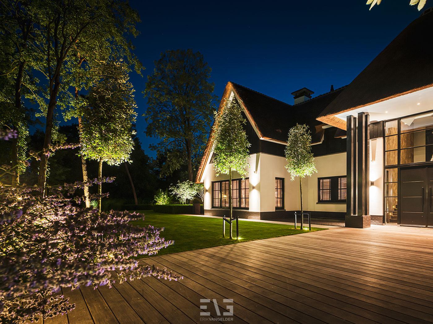 Luxe tuin bij villa