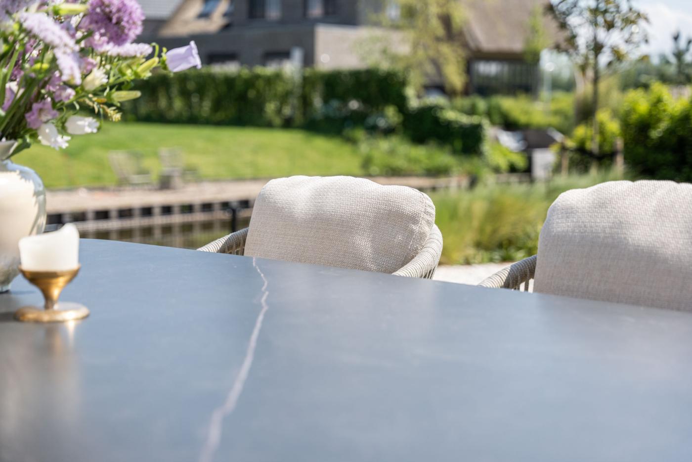 detailfoto tuinmeubels