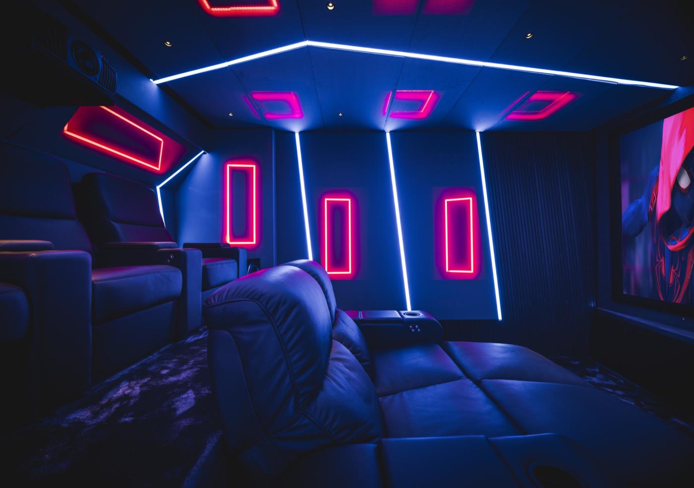 home cinema met design verlichting