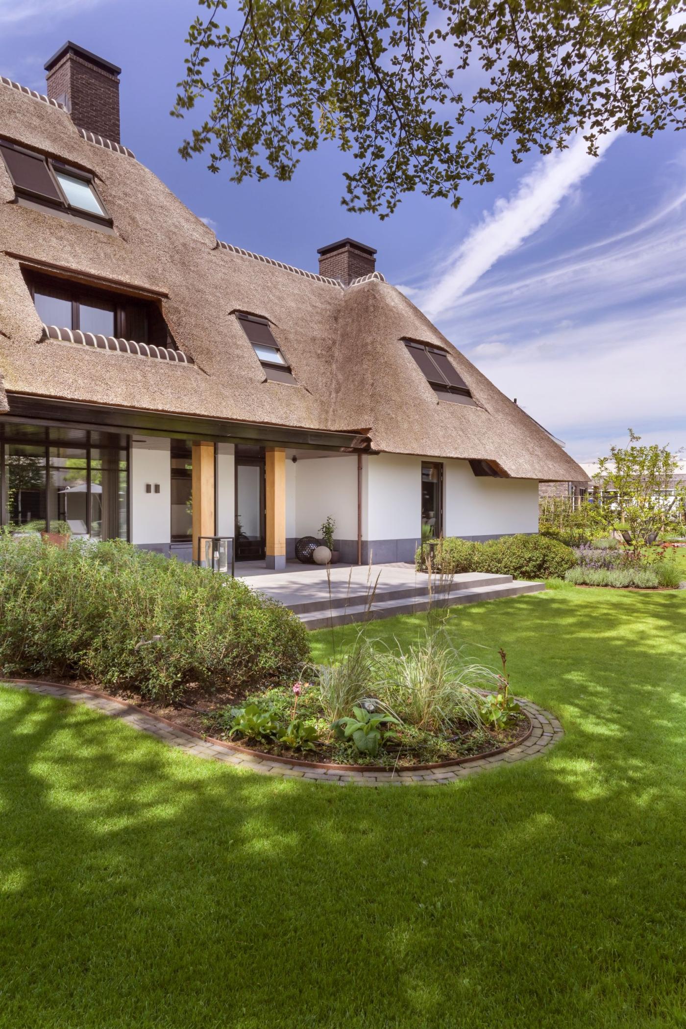 luxe tuin bij villa