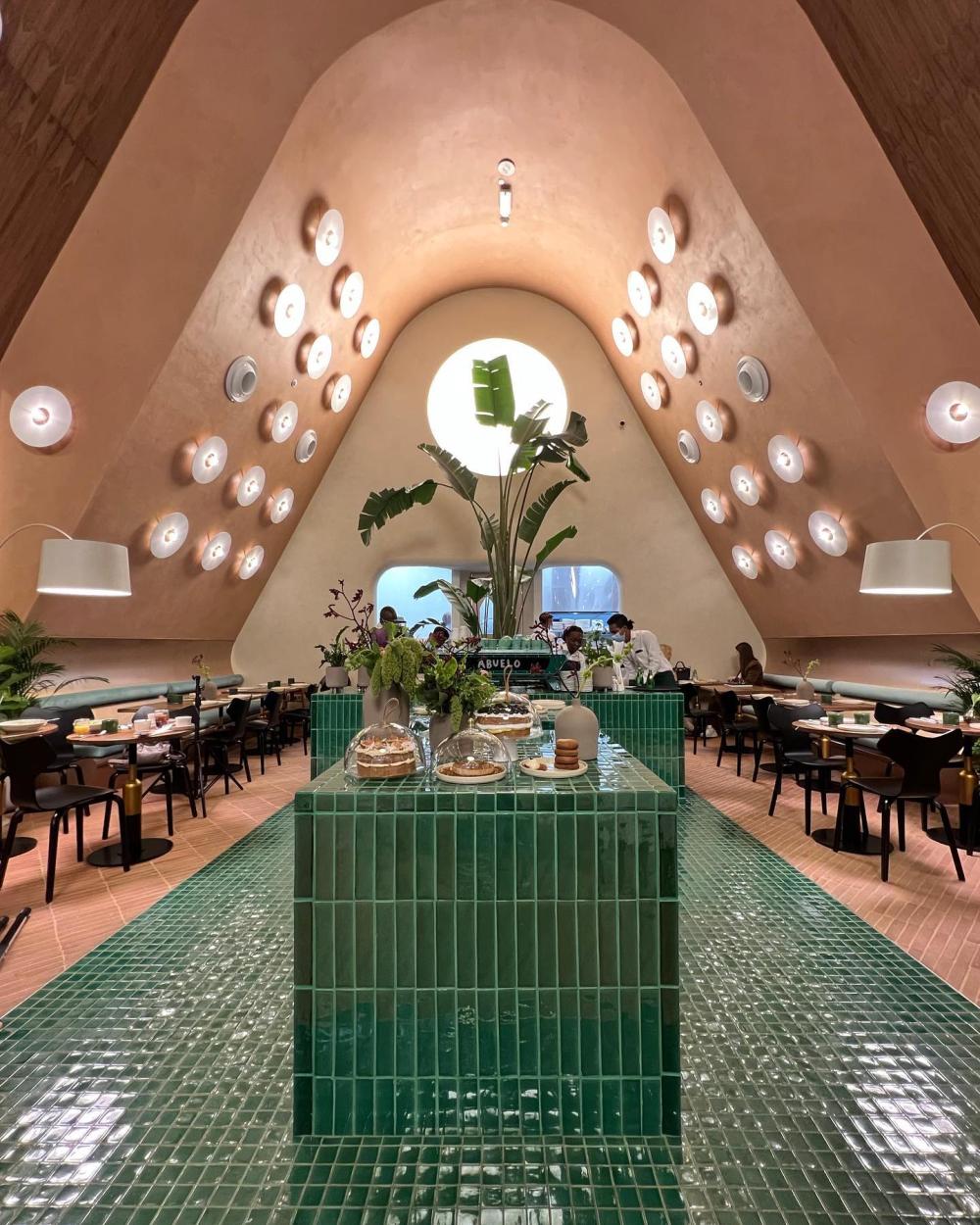 Cotto & Forest Green ‘maken’ Café-Restaurant in Kuwait !