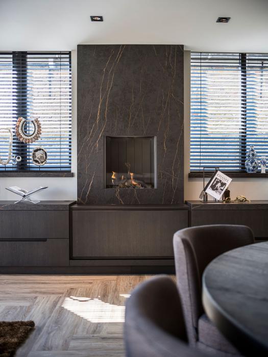 luxe haard in kamer