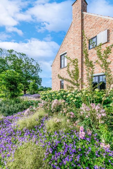 landelijke villa met tuin