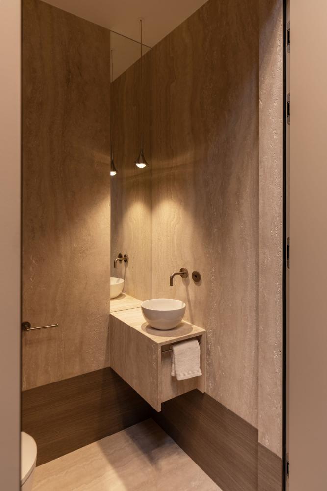 Luxe toilet