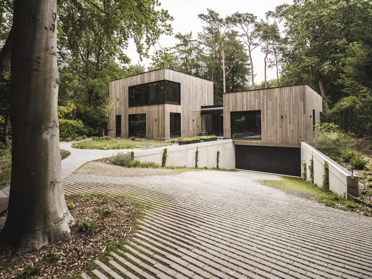 luxe houten villa