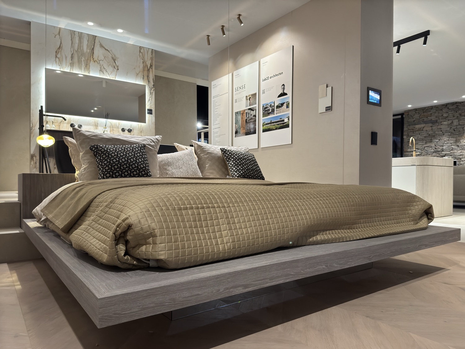 luxe bed